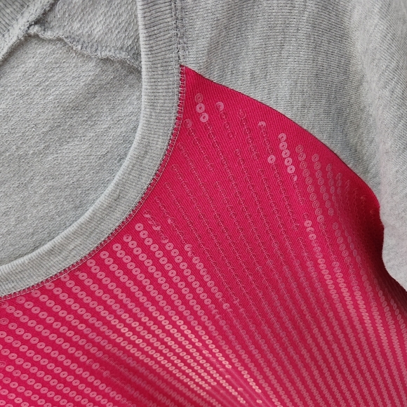 NICKI Minaj,XL, Gray&Fushia Sequined Womens Sweatshirt - Picture 2 of 8